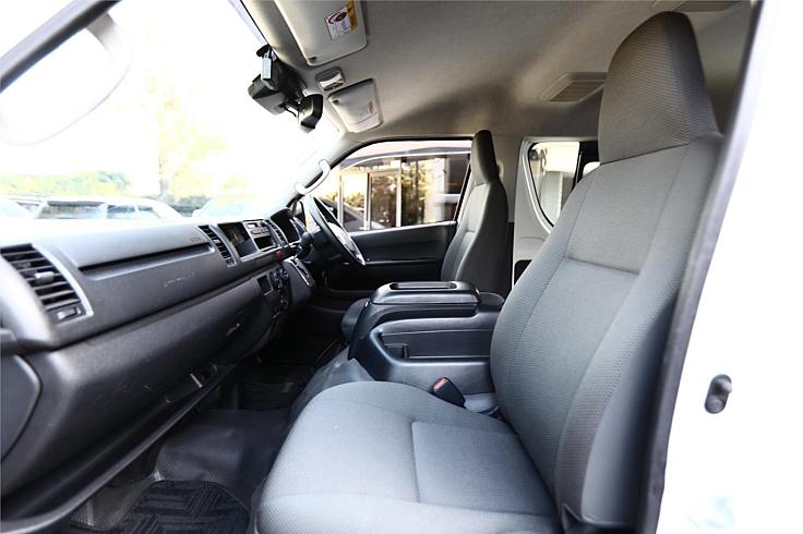  2020 Toyota Hiace Dx