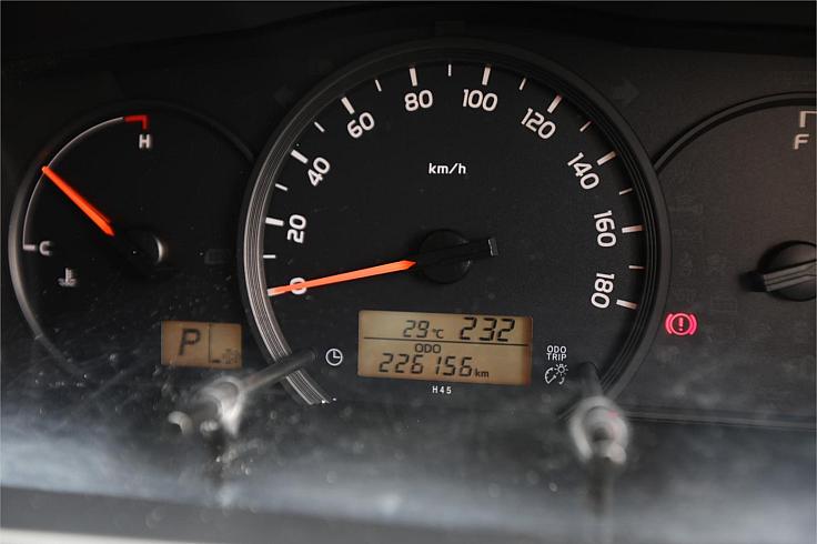  2015 Toyota Hiace Dx