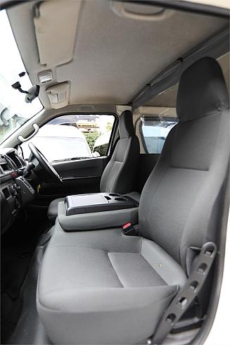  2015 Toyota Hiace Dx