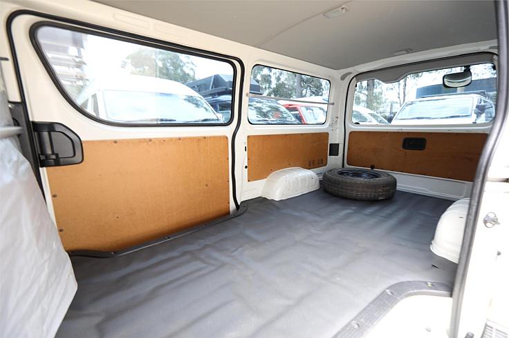  2015 Toyota Hiace Dx