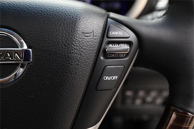  2010 Nissan Elgrand Rider