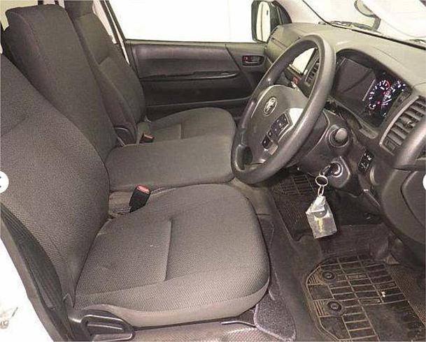  2020 Toyota Hiace Dx 9337