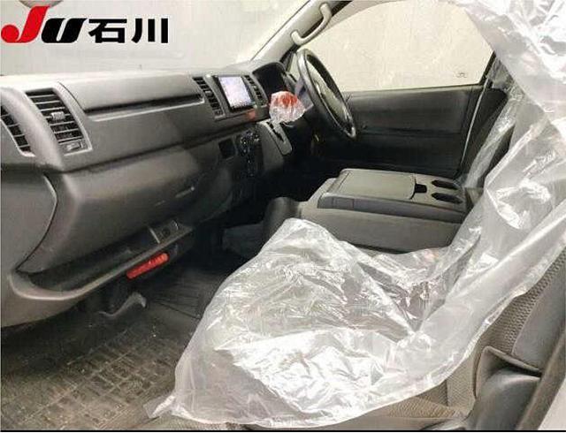  2018 Toyota Hiace Dx