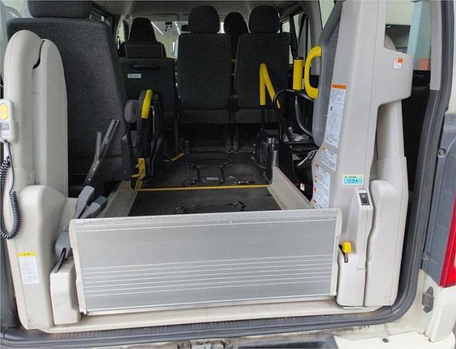  2014 Toyota Hiace Dx Welcab With Wheelchair Position
