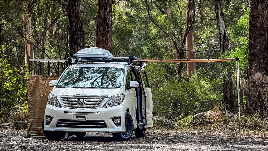  2013 Toyota Alphard 240s