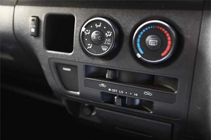  2012 Toyota Hiace Dx High Roof