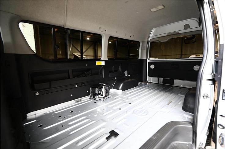  2012 Toyota Hiace Dx High Roof