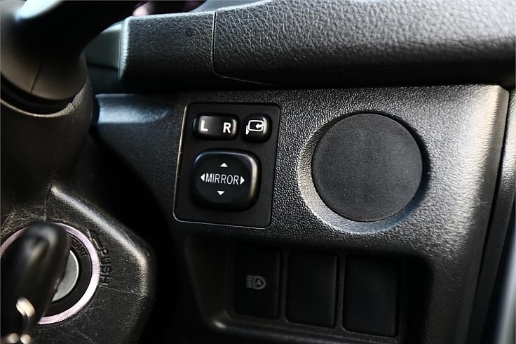  2023 Toyota Hiace Dx