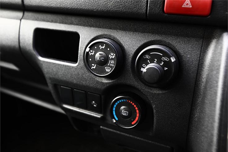 2020 Toyota Hiace Dx