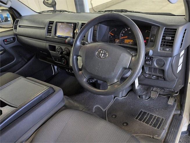  2016 Toyota Hiace Dx