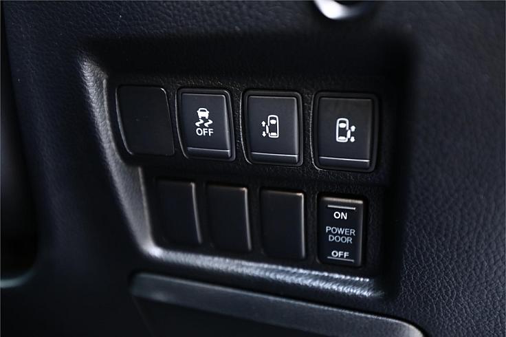  2016 Nissan Elgrand Highway Star [4105]
