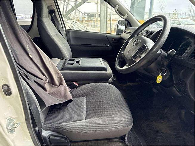  2021 Toyota Hiace Dx