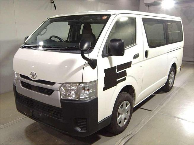  2020 Toyota Hiace Dx