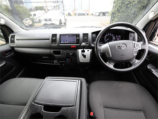 2020 Toyota Hiace Dx (2308 )