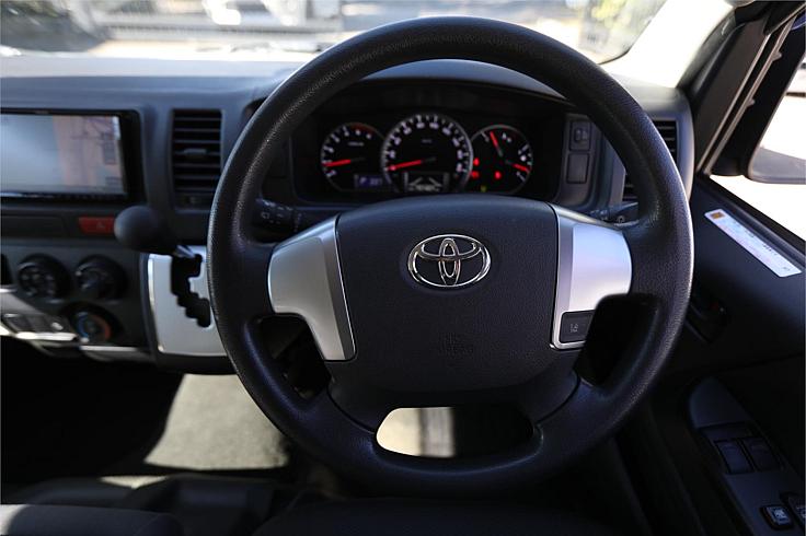  2019 Toyota Hiace Dx (8635)