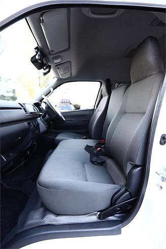 2019 Toyota Hiace Dx (2547 )