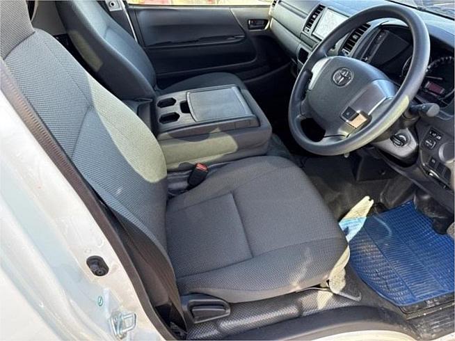  2019 Toyota Hiace Dx