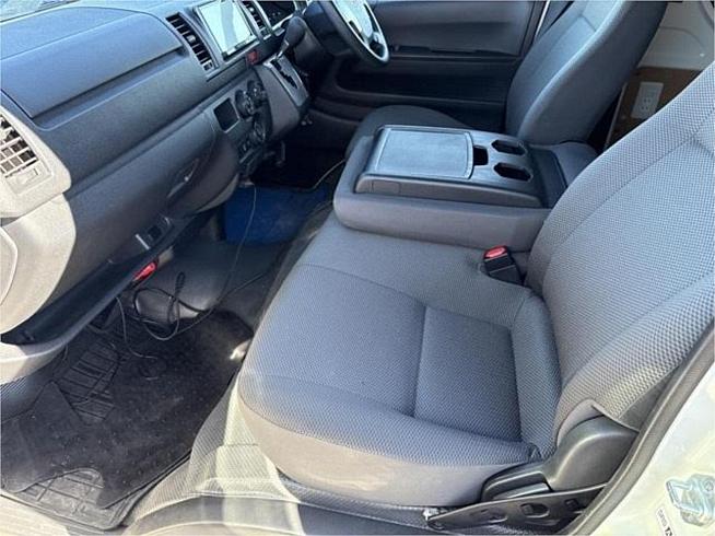  2019 Toyota Hiace Dx