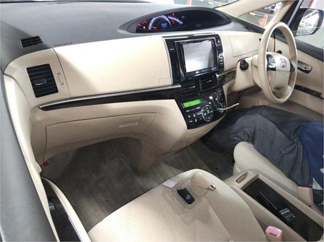  2012 Toyota Estima