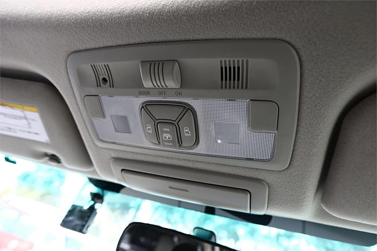  2010 Toyota Estima Aeras (4285)