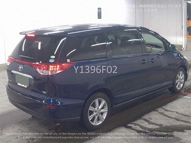 2010 Toyota Estima Aeras