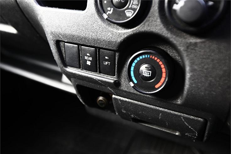  2015 Toyota Hiace Welcab (33424 )