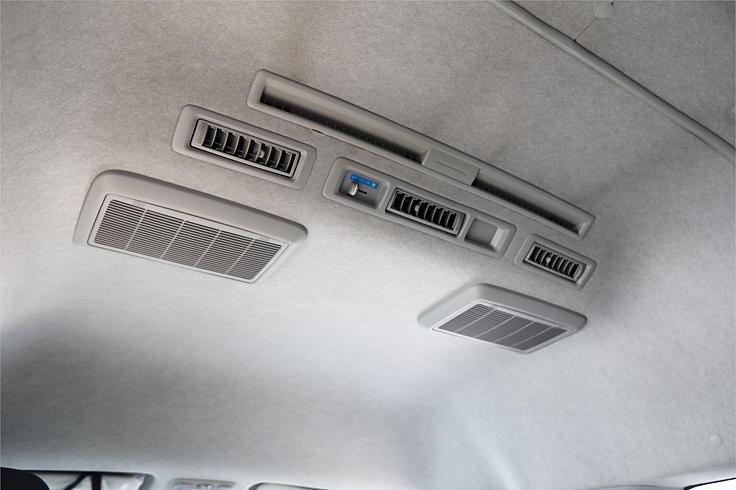  2015 Toyota Hiace Welcab (33424 )