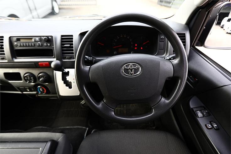  2015 Toyota Hiace Welcab (33424 )