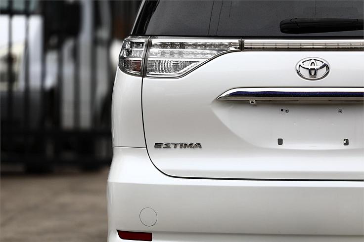  2013 Toyota Estima Aeras (4363 )