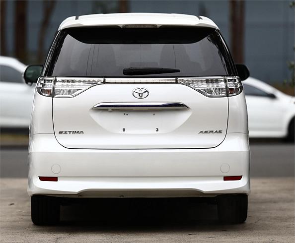  2013 Toyota Estima Aeras (4363 )