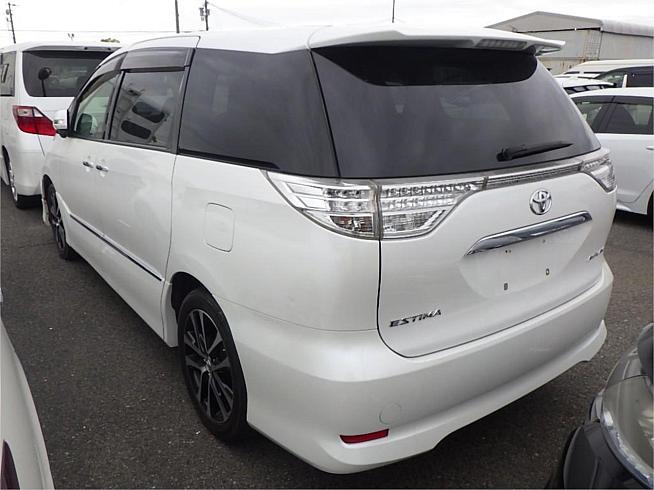  2013 Toyota Estima