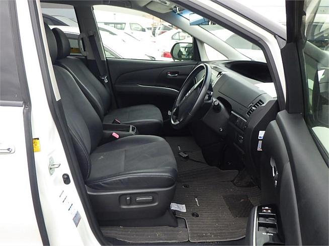  2013 Toyota Estima