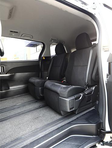  2012 Toyota Estima Aeras (32190)