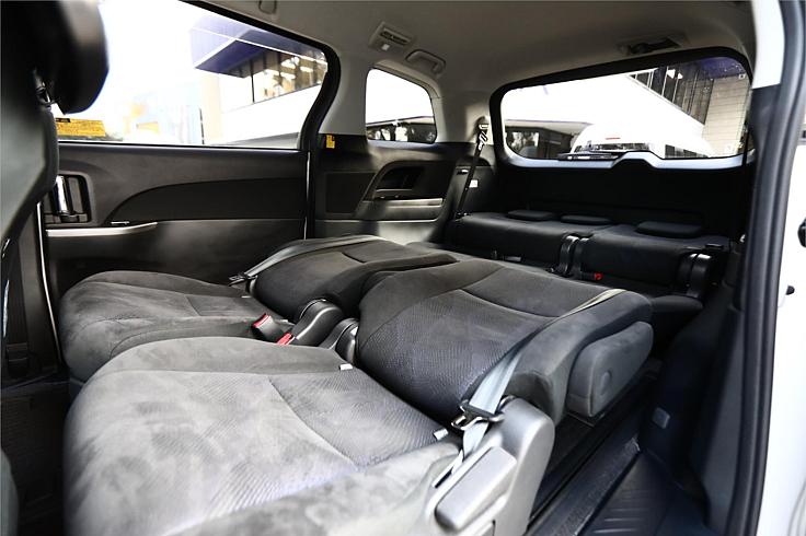  2012 Toyota Estima Aeras (32190)