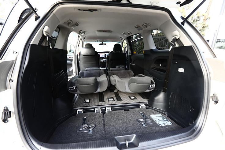  2012 Toyota Estima Aeras (32190)