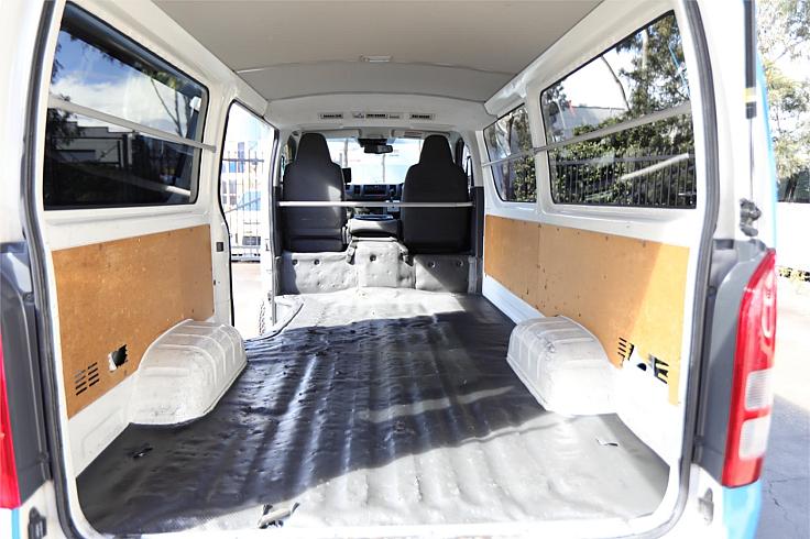  2018 Toyota Hiace Dx (03066)