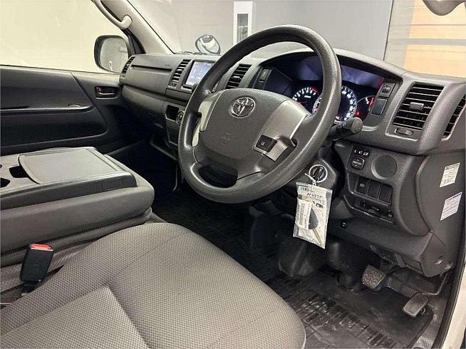  2019 Toyota Hiace Dx ( 11195)