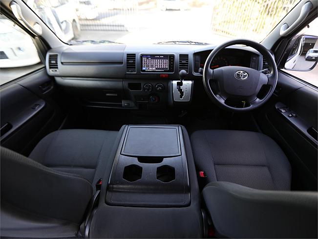 2015 Toyota Hiace Dx (9096 ) Awd