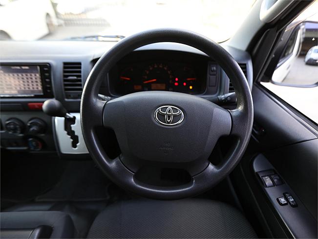 2015 Toyota Hiace Dx (9096 ) Awd