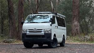  2018 Toyota Hiace Dx (16636)