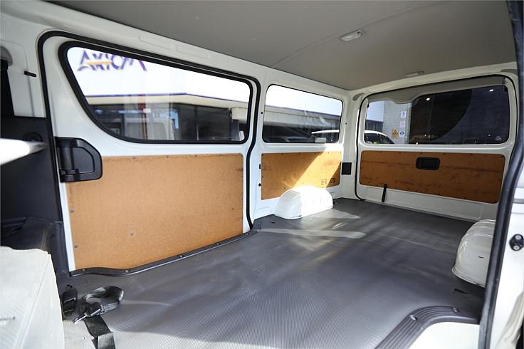  2018 Toyota Hiace Dx (16636)