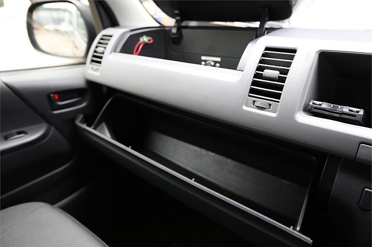 2013 Toyota Hiace Dx (12277) Gl Package
