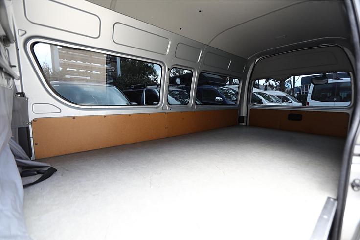 2013 Toyota Hiace Dx (12277) Gl Package