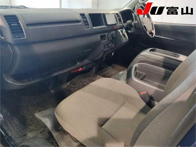  2022 Toyota Hiace Dx (04678 ) Gl Package