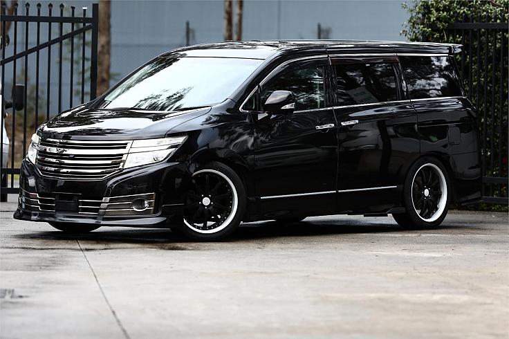  2011 Nissan Elgrand Rider