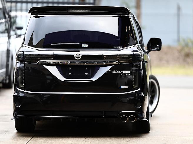  2011 Nissan Elgrand Rider