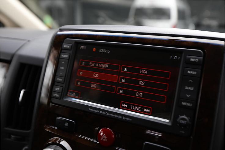 2011 Mitsubishi Delica D:5 (02696 )