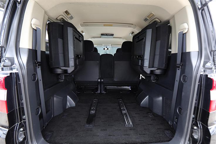 2011 Mitsubishi Delica D:5 (02696 )