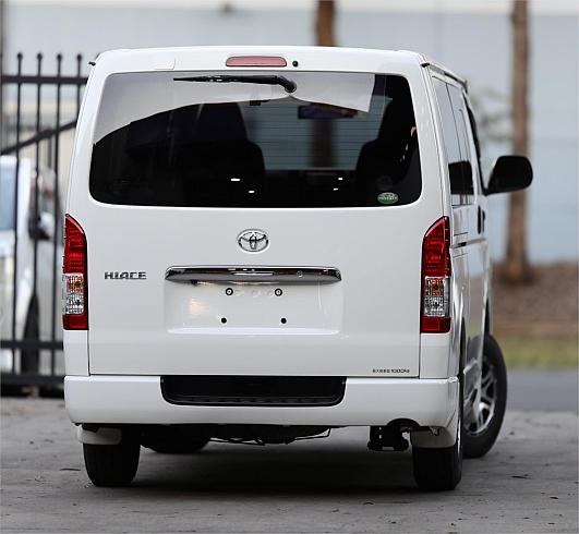  2015 Toyota Hiace Dx ( 98879)