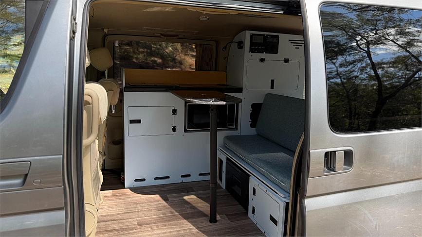  2005 Nissan Camper Van